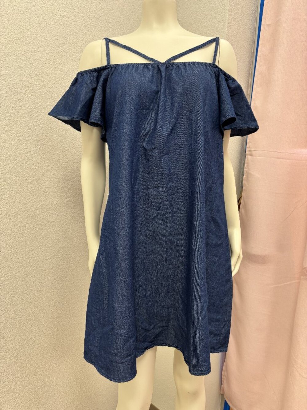 Jody California Blue Chambray Cold Shoulder Dress Size Large Made in USA